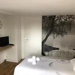 度假居 Le Du Frene Poses