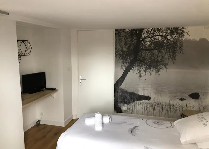 度假居 Le Du Frene Poses